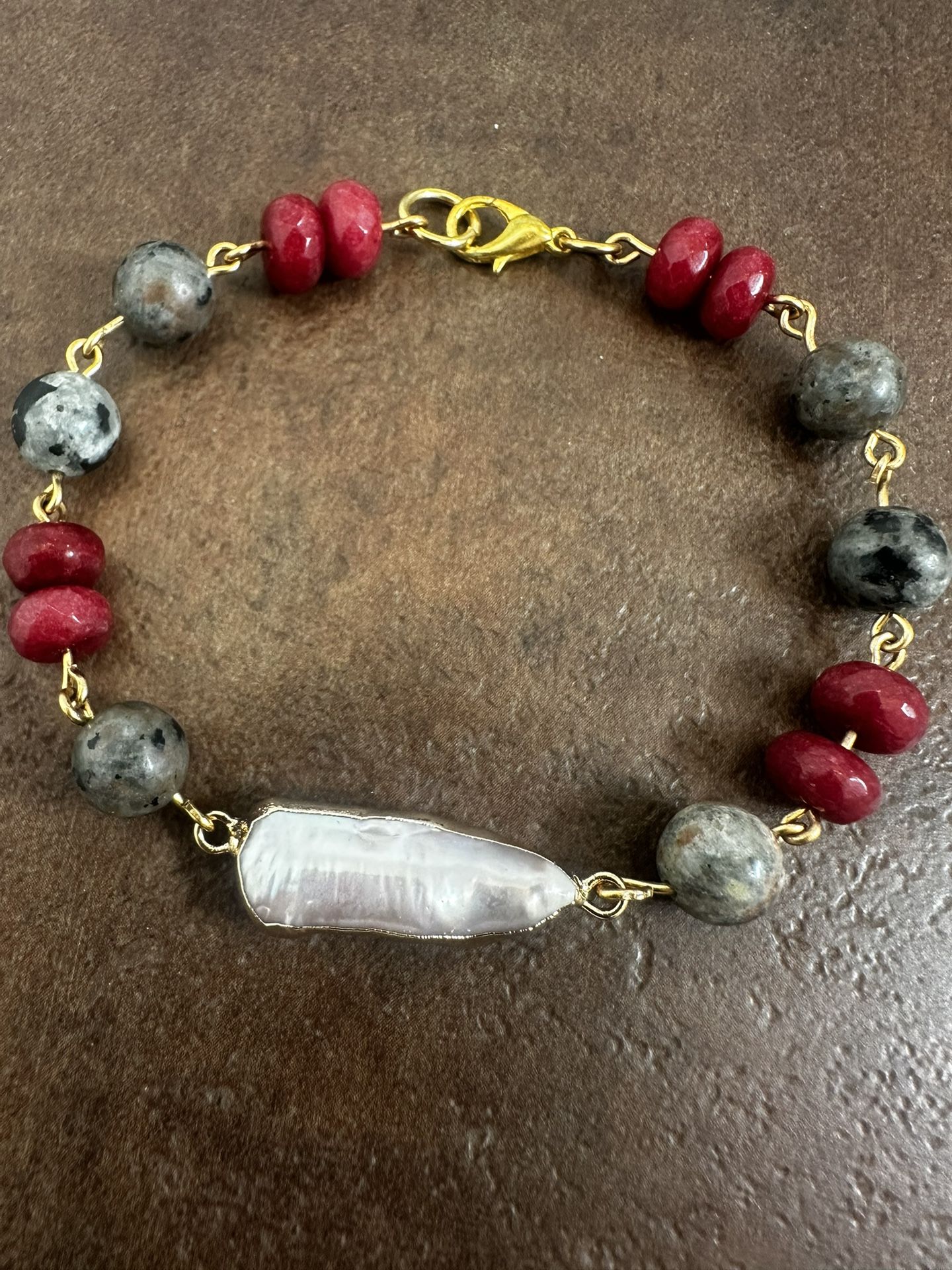 Elegant Gold and Red Beaded Bracelet