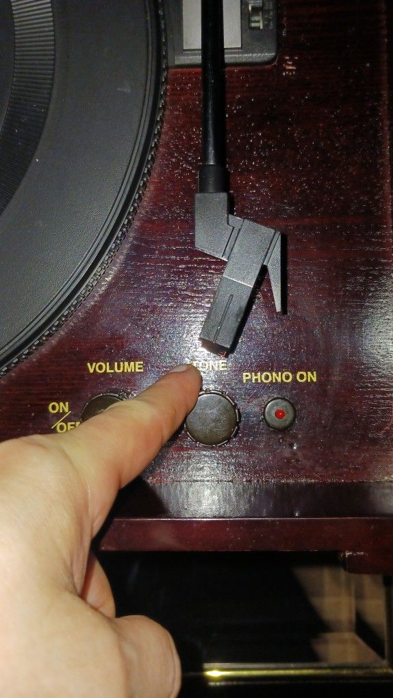 Record Player Thomas Pacconi Classics Turntable Features Tone Controller And Led Power Indicator Light Brass Hardware Wood 🪵 Casing Plays 33, 45s 78