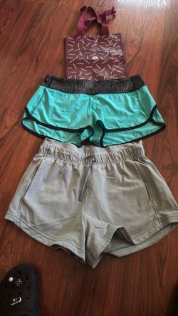 lululemon shores size 6