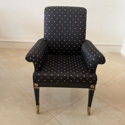 Dining Room Head Chair And Side Chairs