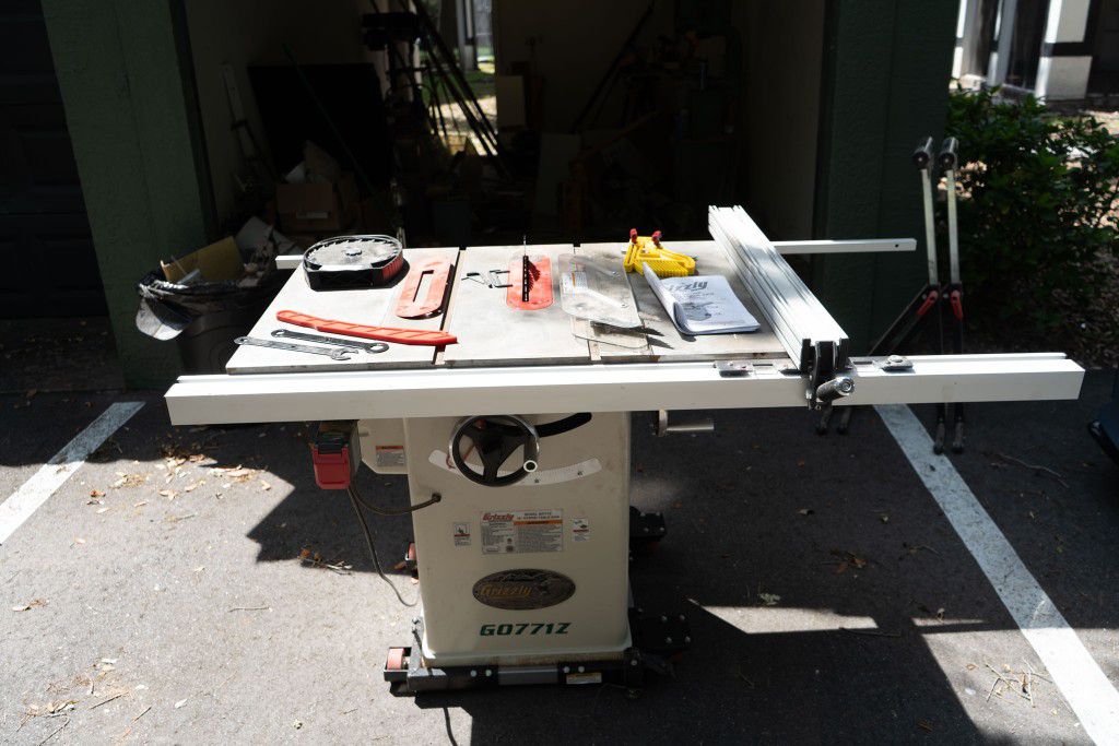 Grizzly 2hp Table Saw