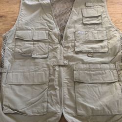 Fishing Vest: XL, new for Sale in Golden, CO - OfferUp