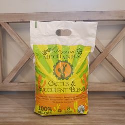 Organic Mechanics Ground Cactus and Succulent Blend- 8 Quart

