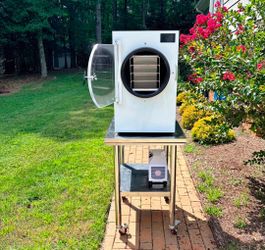 Harvest Right Medium Freeze Dryer