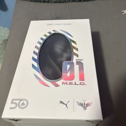 M.E.L.O Shoes Size 10 Black/white