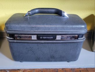 80's SAMSONITE SILOUTTE  4  TRAIN CASE