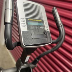 Golden Gym Elliptical 