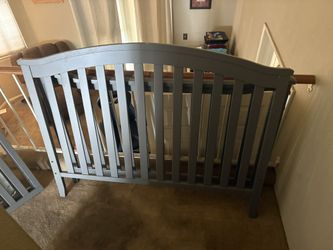 Gray Crib With Mattress