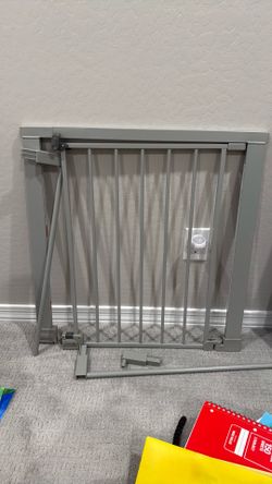 Child safety gate