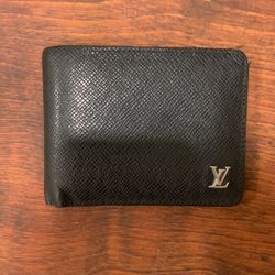 Louis Vuitton Genuine Leather Wallet 