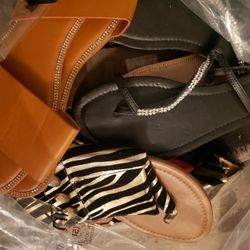Lady Shoes Sz 9 And 10 All For 60$