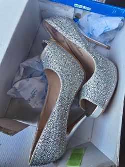 Silver heels women , size 8 women