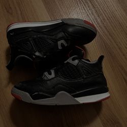 Jordan 4 kids size 9.5
