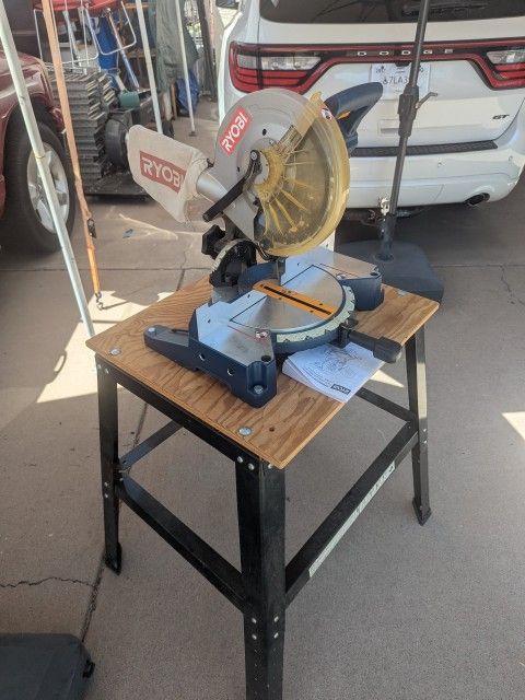 Like New 10in. Ryobi Compound Miter Saw with Stand