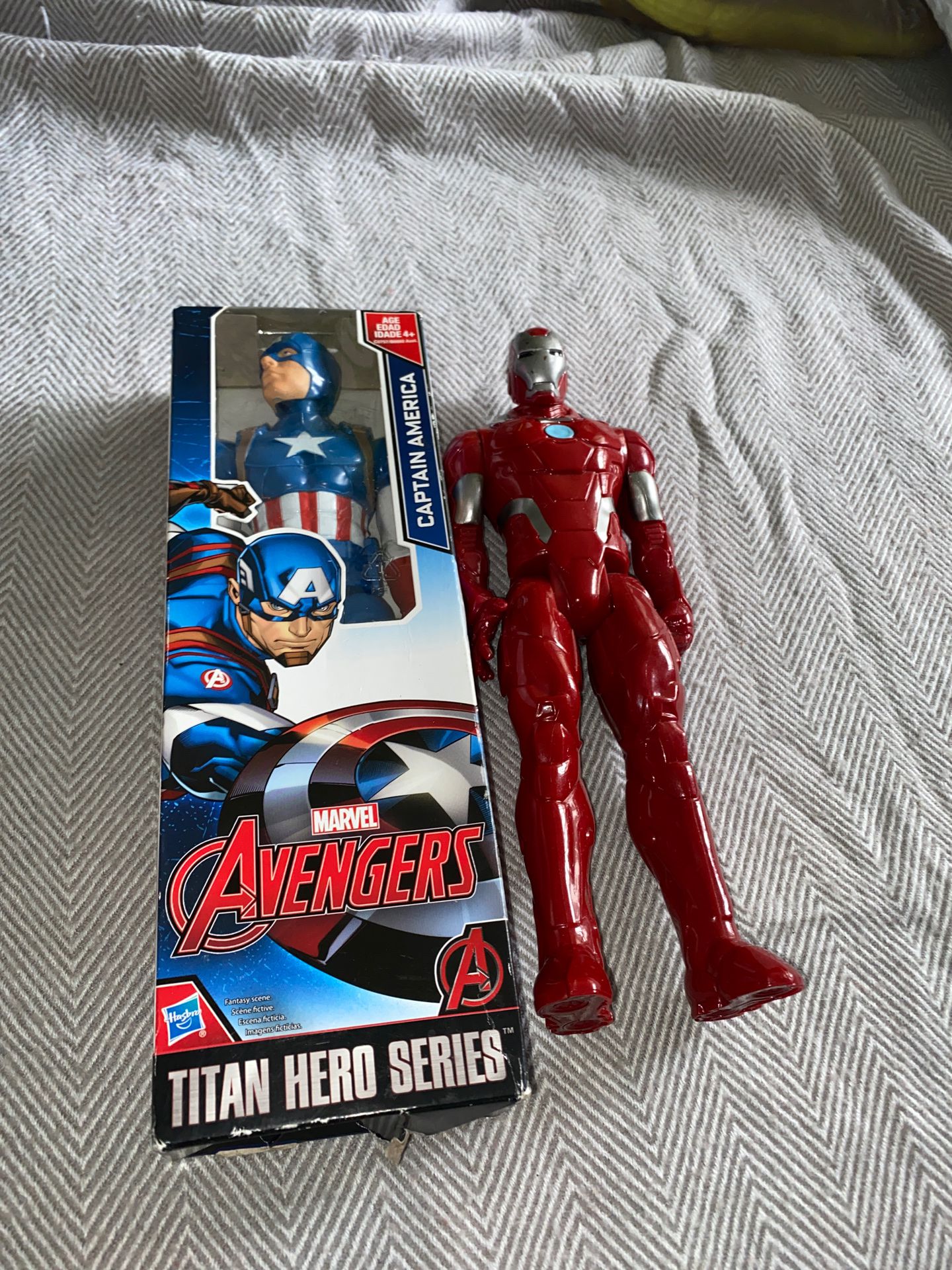Bundle Marvel Avengers Captain America and Iron Man