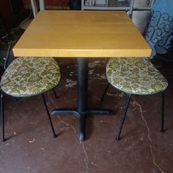 Little table  two chairs