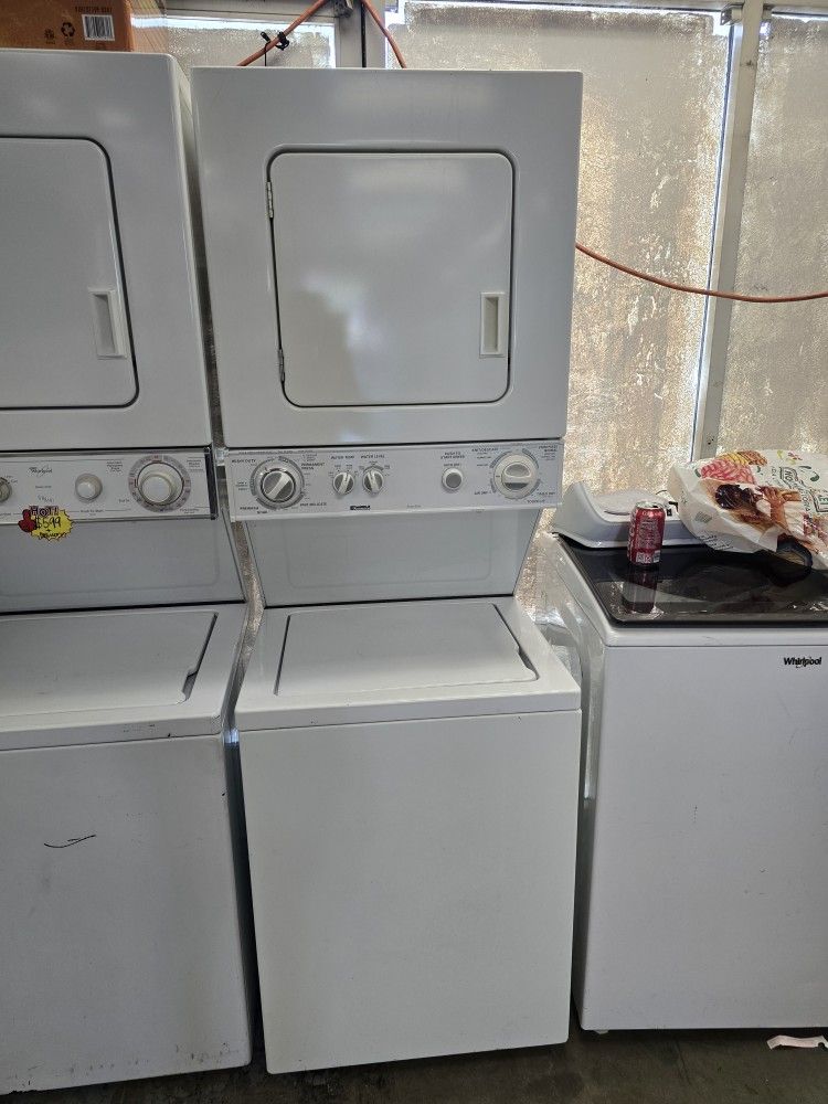 KENMORE 24" COMPACT STACKABLE WASHER AND GAS DRYER / AGITATOR