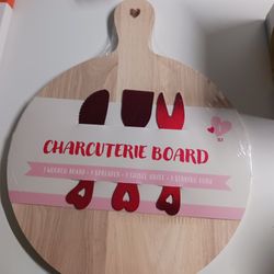 Charcuterie board with special cheese utensils New and sealed.
Only 5 dollars (on sale for 20 dollars).
Incredible deal 