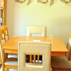 dining room table 