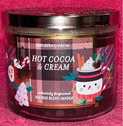 Bath & Body Works Christmas Hot Cocoa & Cream 3 Wick Candle NEW!