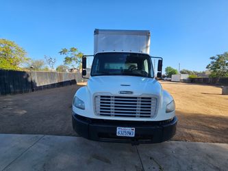 2013 freightliner m2 106 box truck aka bobtail