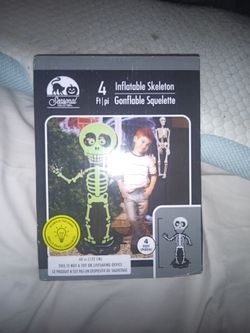 Halloween inflatable skeleton