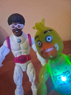 Spider-Man Marvel Legend Hypno-Hustler Action Figure Chica five nights at Freddy light  $18 cash