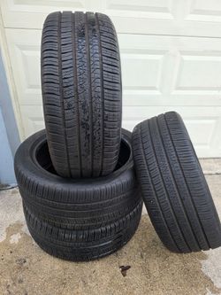 Like New 265/45R21 Pirelli Scorpion Zero LR J tires