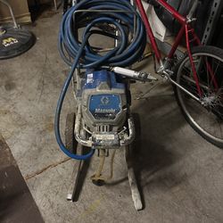 Graco Magnum Pro X7 Paint Sprayer 