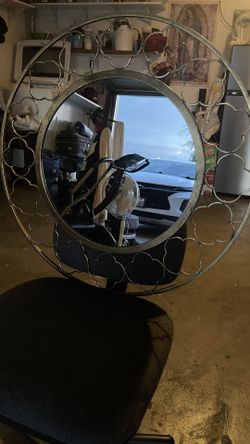 Round Wall Mirror 