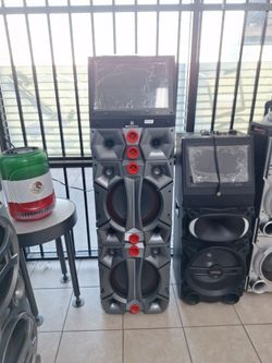 Maxpower Tall Party Speaker with Screen