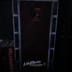 NECA 1/4 Scale Freddy Krueger ‘A Nightmare On Elm Street’