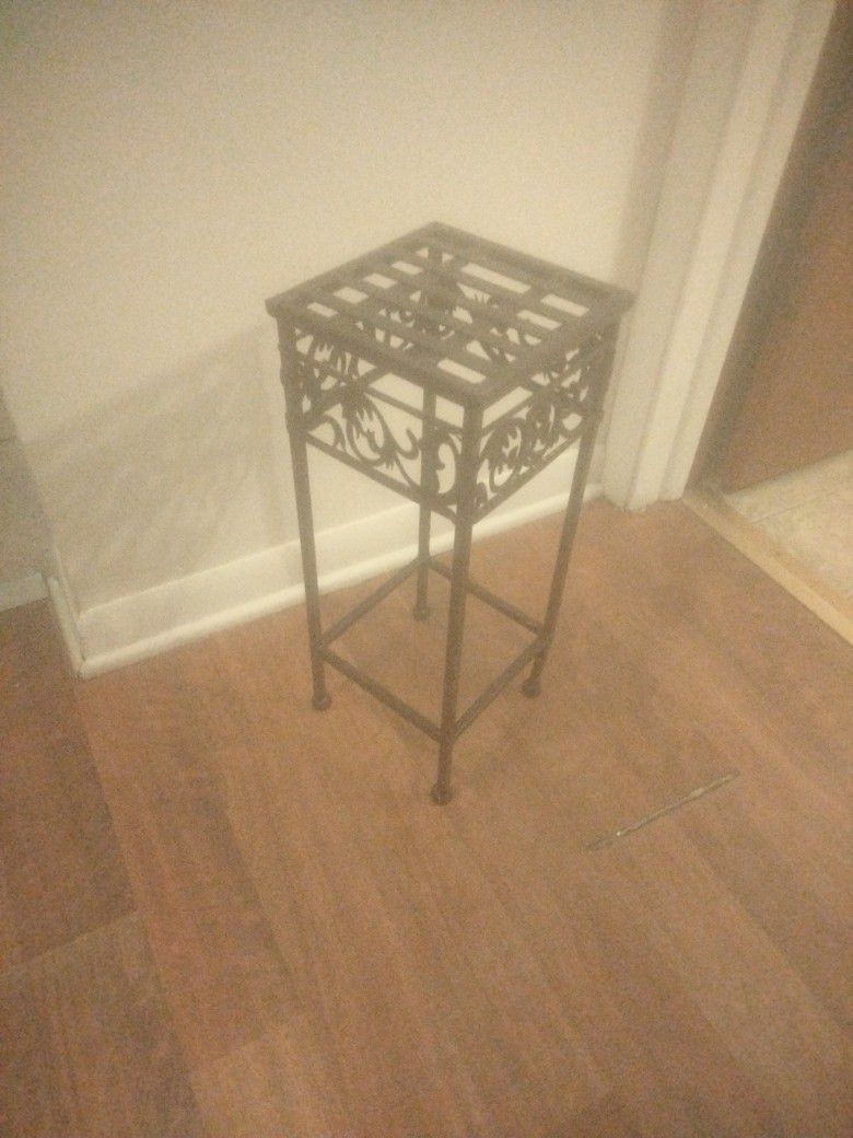 Plant Holder / Stand 