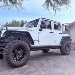2013 Jeep Wrangler Unlimited Moab Sport Utility 4D