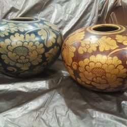 Unique wooden vases