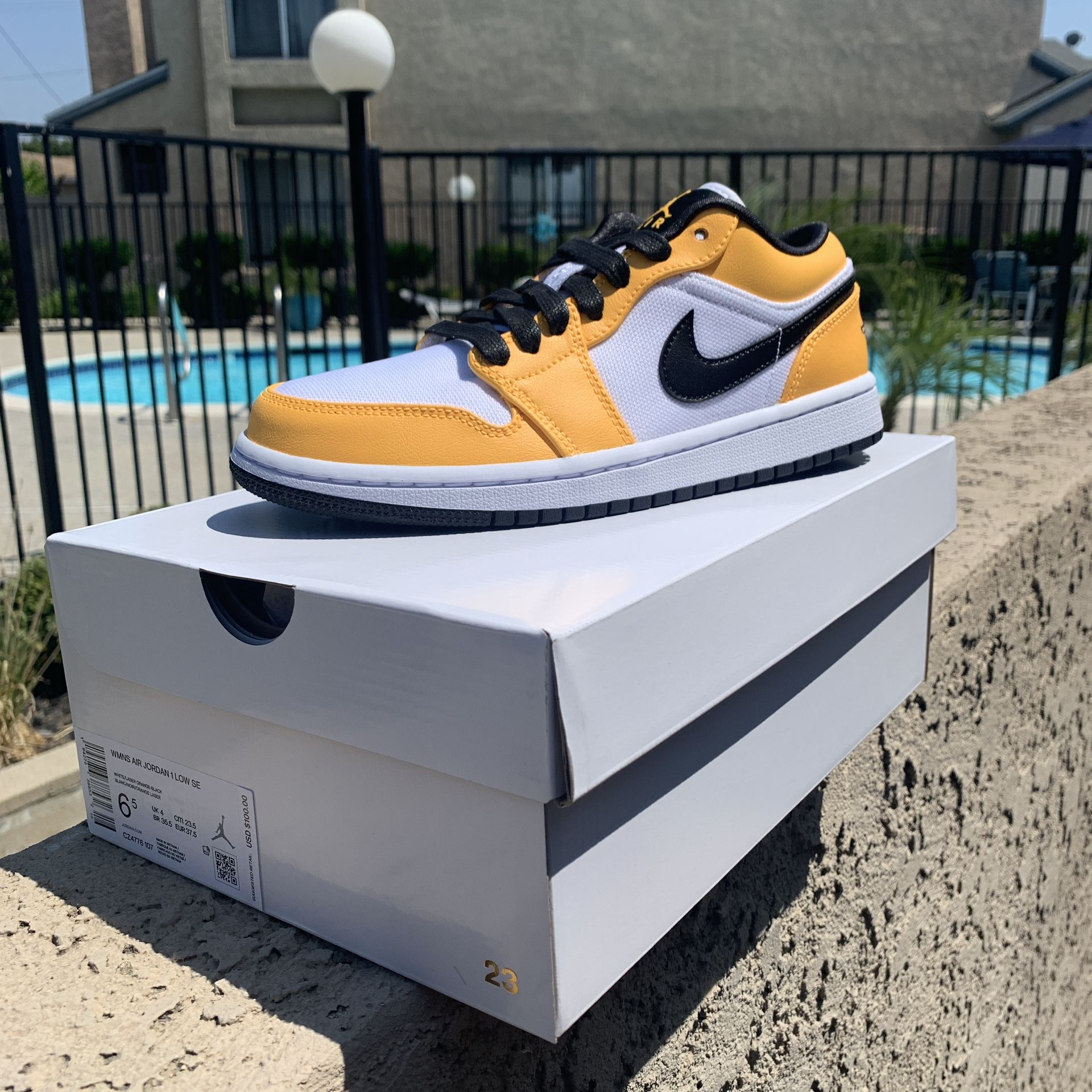 Jordan 1 Low Laser Orange W6.5