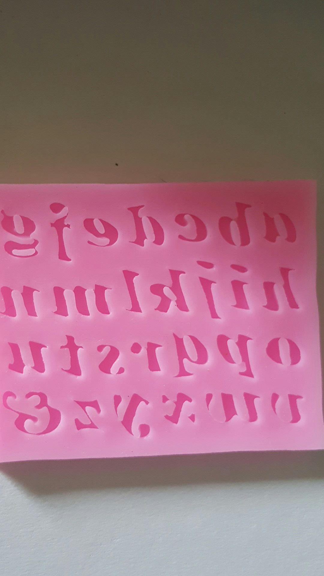 Silicone mold letter