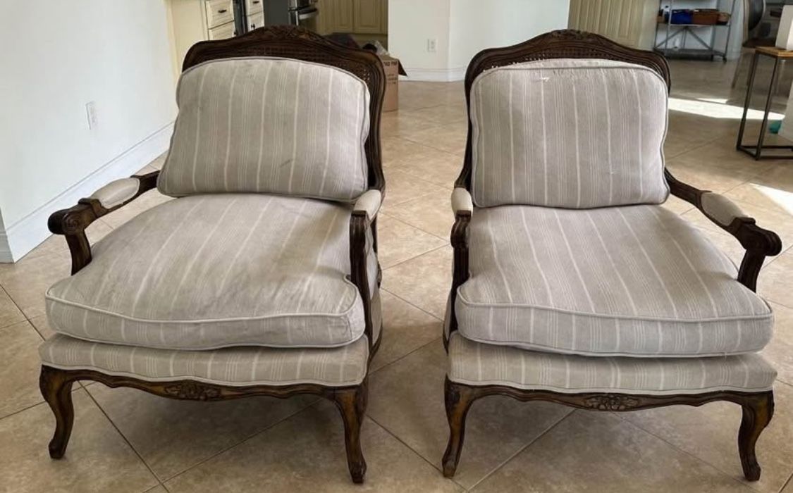 Beautiful Pair of French-Style Armchairs – Solid Wood + Cane Back + Very Comfortable!