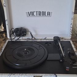 Victrola record player works great