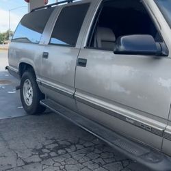 1999 GMC Suburban