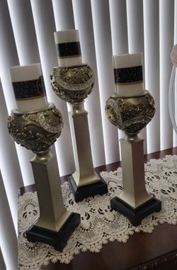 Set of 3 Decorative Pillar Candle Holders