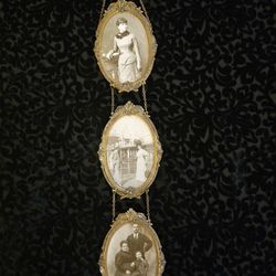 $25.00 - 1960s Victorian Design Style Picture Frames Wall Art!  Made In Italy/Chain Link/Gorgeous Flower Accents/26" Long!  