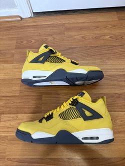 Jordan 4 Lightning Size 13