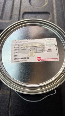 Brand new paint unused.