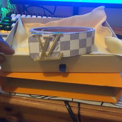 Size 42 White Louis Vuitton Belt Gold Buckle 