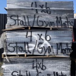 BRAND NEW STALL/GYM MATS