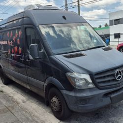 2017 Mercedes-Benz Sprinter Cargo
