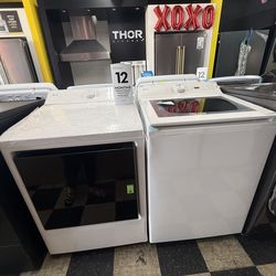 LG Washer and Dryer Set in White ☘️
