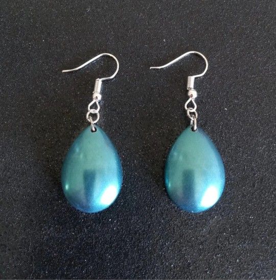 Teal blue pearl color shift chameleon teardrop dangle earrings hypoallergenic