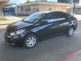 2012 Hyundai accent